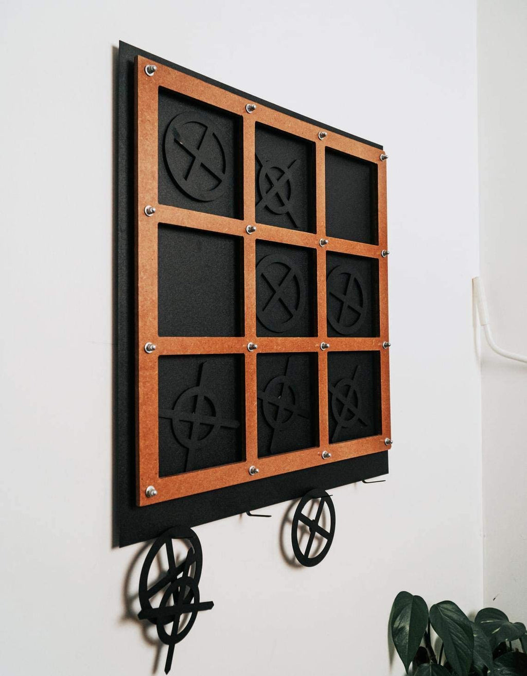Praktisch zu spielen Spiel Wandspiel (schwarz) (Tictactoe)