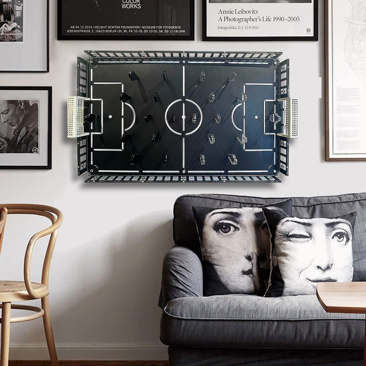 Fußballspielbrett, Fußballspiel Wandbehang, Interior Game Fußball Board, Fußball Geschenke, Interior Fußball Spiel Board, Man Cave Metall Wandkunst, Tabletop Game Board, Wandspiel für Männer