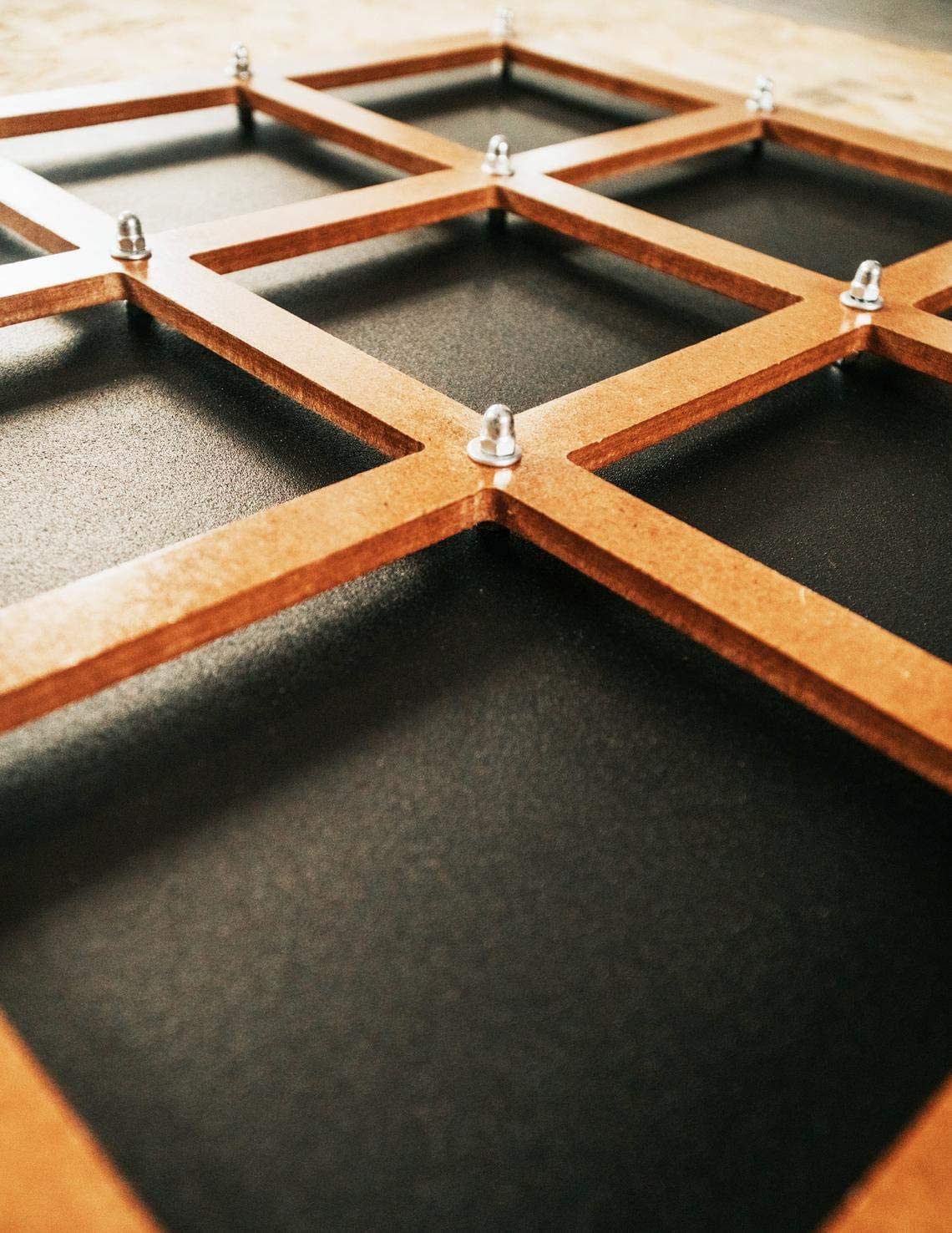 Tic-Tac-Toe – Wandspiel aus Metall, zum Aufhängen