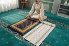 Tubibu 100x Einweg Gebetsteppich auf Rolle (50x120 cm) – Wasserabweisende Unterseite – Professionelle Lösung für Moschee, Reise, Hotel & Gäste – Praktische Perforation