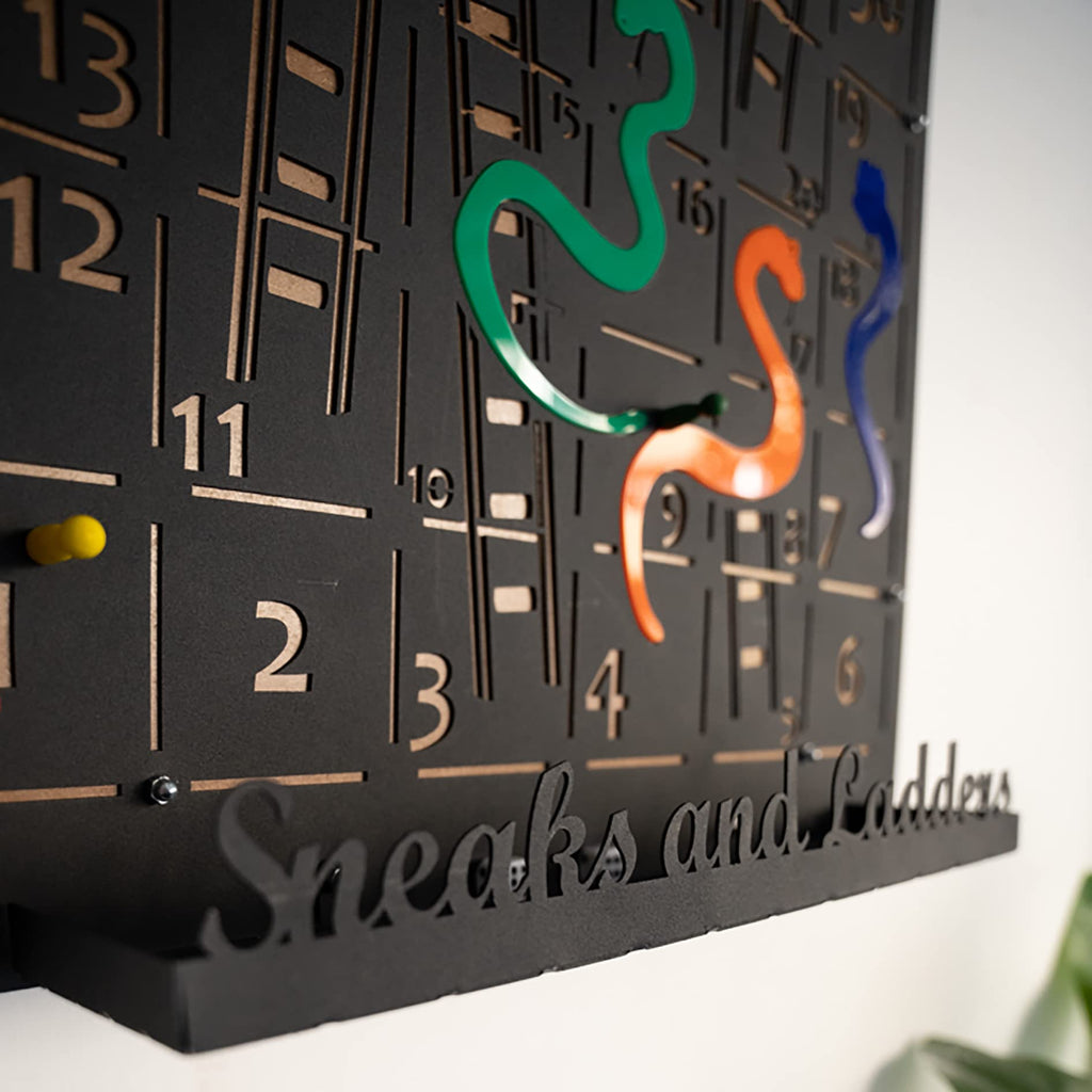 Tubibu Wandspiele, einzigartige Wanddekoration, außergewöhnliches Geschenk, Wanddekoration, Wandkunst, Wandspielbrett, Bürowandkunst, Einweihungsgeschenk (Turnschuhe und Leitern)