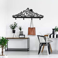 Garderobenleiste Bergpanorama aus Metall – geometrisches Gebirge mit Haken, 70 × 30 cm