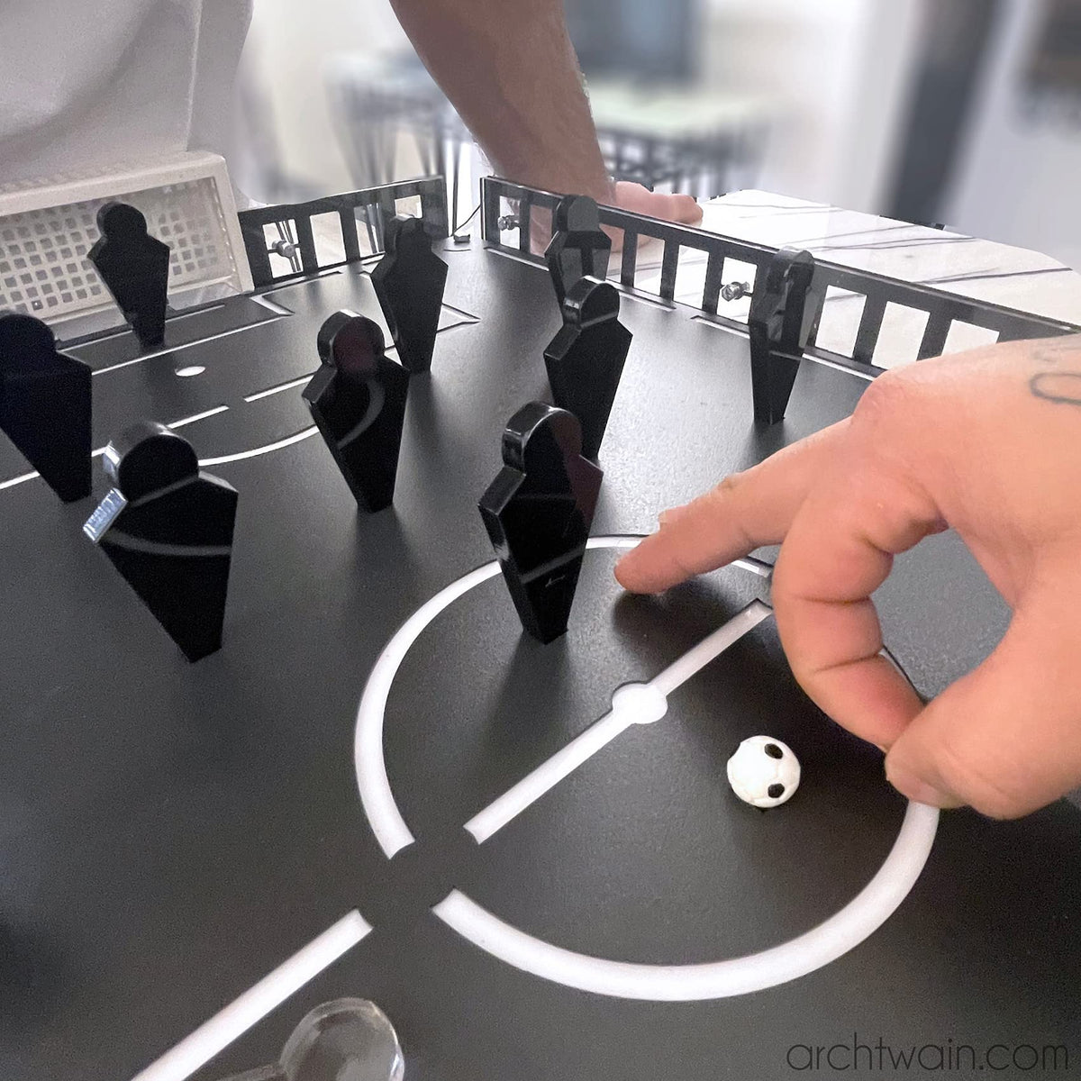 Fußballspielbrett, Fußballspiel Wandbehang, Interior Game Fußball Board, Fußball Geschenke, Interior Fußball Spiel Board, Man Cave Metall Wandkunst, Tabletop Game Board, Wandspiel für Männer