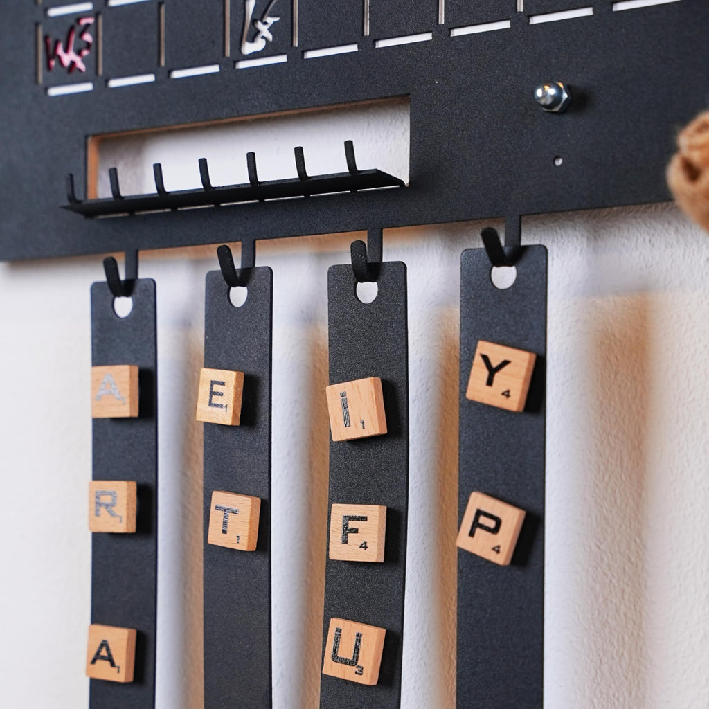 TUBİBU Wandspiele von TUBIBU. Scrabble Metal