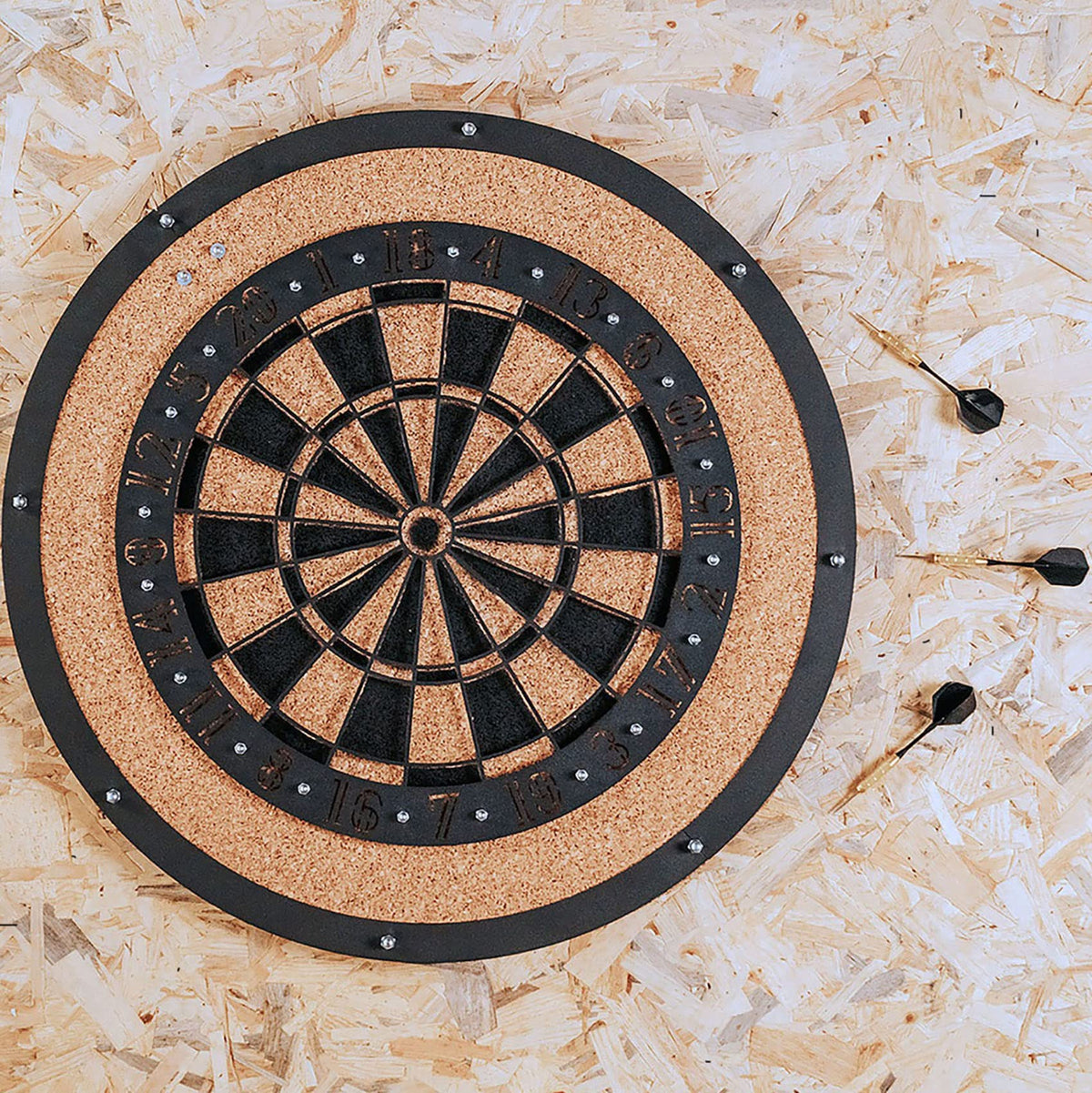 Dart – Wandspielbrett aus Metall, zum Aufhängen