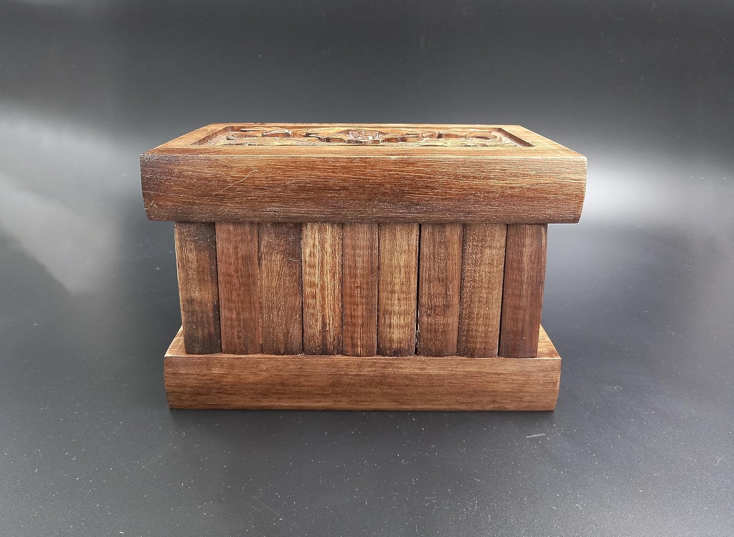 Walnut Treasure Secret Magic Box Handgefertigte einzigartige Schmuckschatulle mit verstecktem Schlüssel (klein)