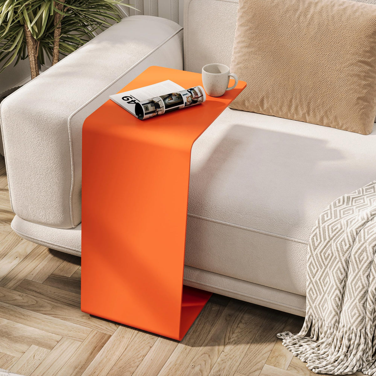 C-Design Beistelltisch aus Metall – Orange, 60 cm