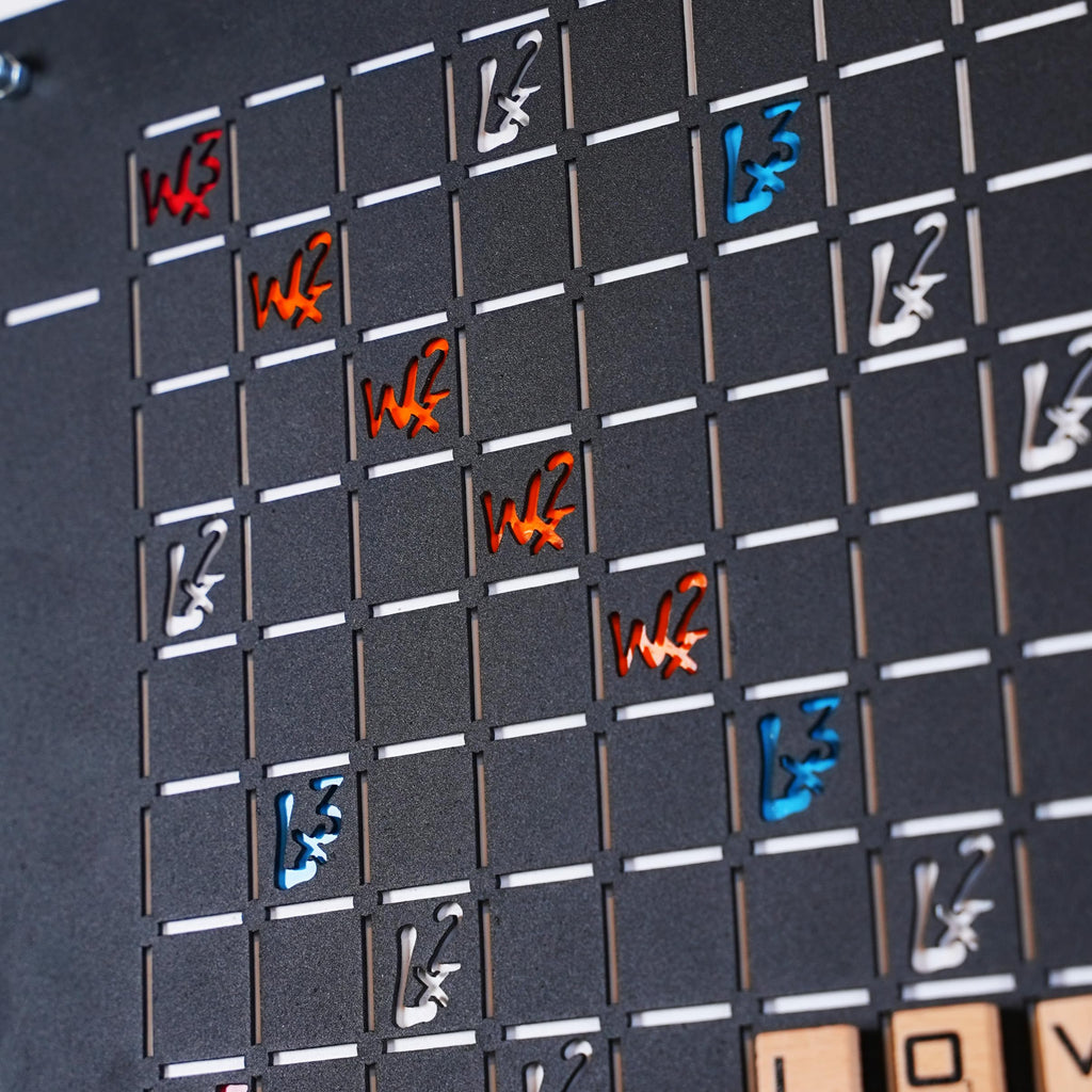 TUBİBU Wandspiele von TUBIBU. Scrabble Metal